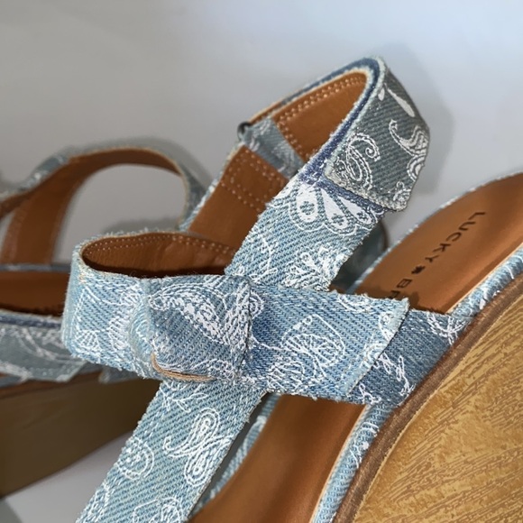 Lucky Brand sandals wedges Demmia acid denim hazy paisley NEW size 10 mushrooms - Picture 7 of 10